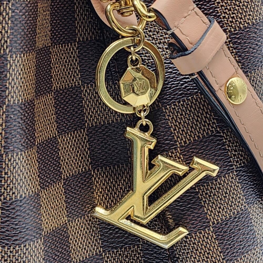Louis Vuitton Venus Damier Canvas Neonoe Bag - Picture 4 of 11